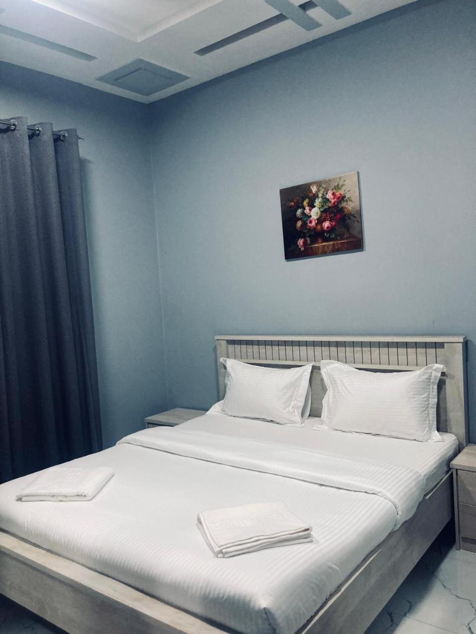 Paris Furnished Apartments - Tabasum Group Ajman Ngoại thất bức ảnh